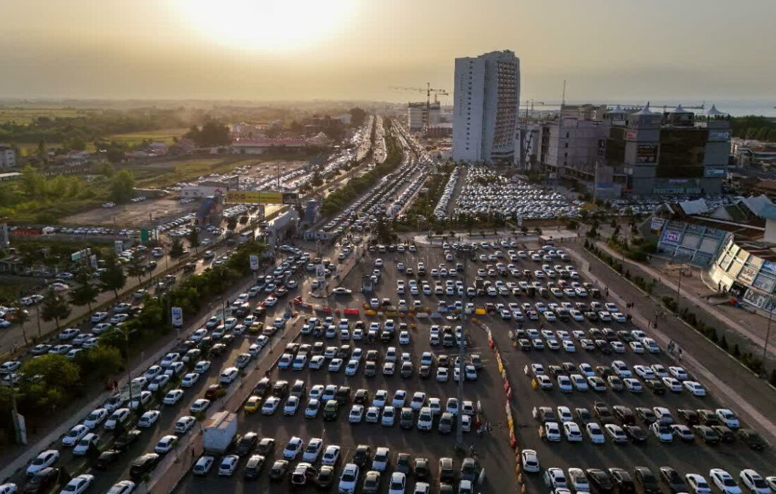 استقبال چشم‌گیر گردشگران از منطقه آزاد انزلی در آخرین روزهای تابستان