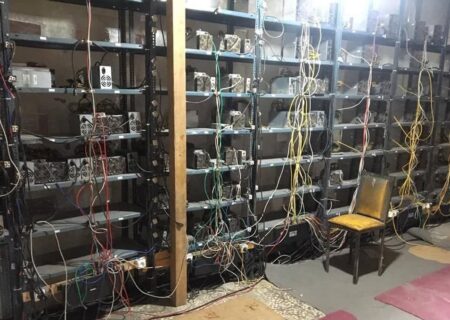 کشف و شناسایی ۴۲ دستگاه استخراج رمزارز غیرمجاز از ابتدای سال تاکنون/ با معرفی مراکز غیرمجاز استخراج رمزارز ۵۰ میلیون تومان جایزه بگیرید
