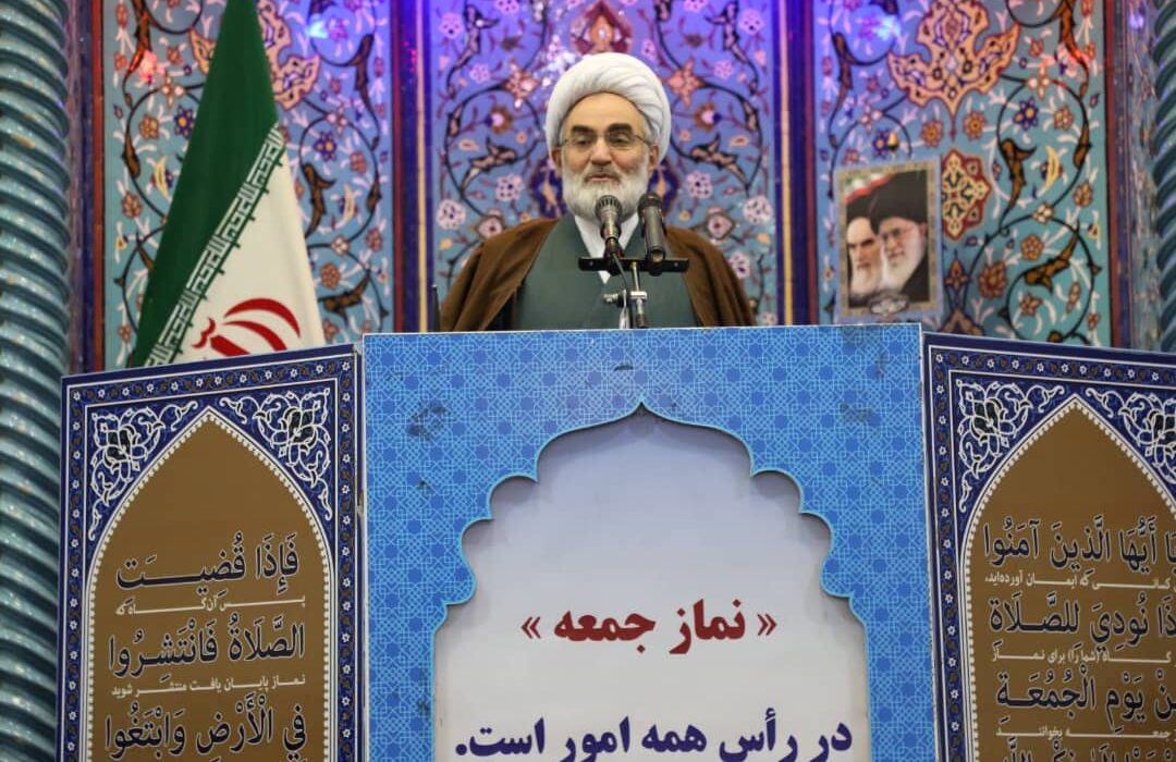 خانواده‌ها ازدواج را برای جوانان تسهیل کنند