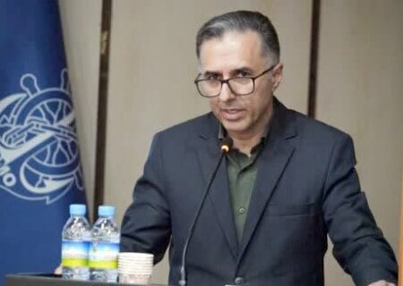 تجار و صاحبان کالا موتور محرکه اقتصاد دریامحور هستند