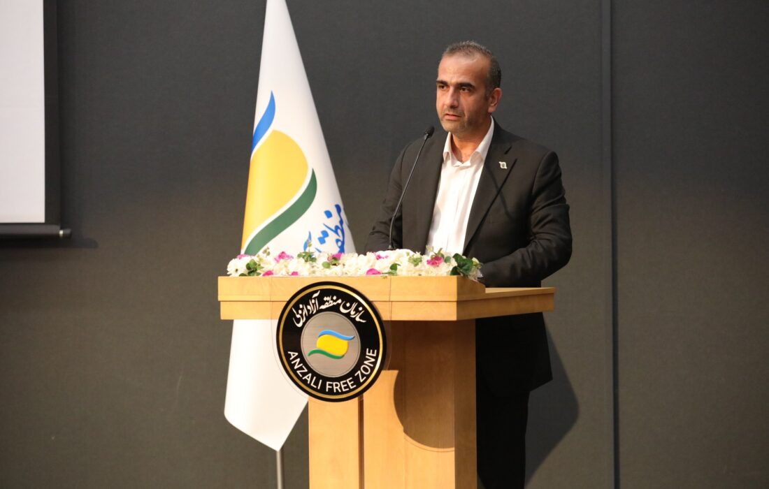 خبرنگاران باید در کنار مدیران با نگاهی راهبردی، پیگیر مشکلات و مطالبات زیرساختی استان باشند