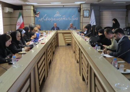 نشست صمیمانه مدیرکل امور اقتصادی و دارایی گیلان با اصحاب رسانه به مناسبت روز خبرنگار