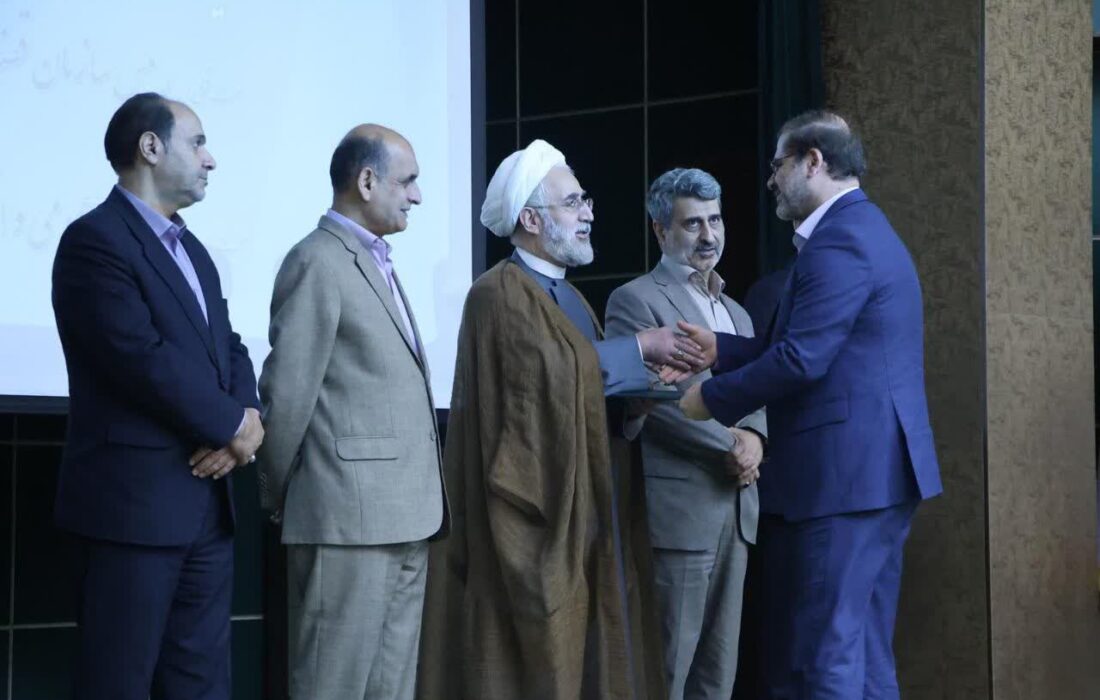 مراسم تکریم و معارفه دادستان عمومی و انقلاب مرکز گیلان برگزار شد