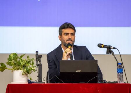 رونمایی از ۶ عنوان کتاب با موضوع دفاع مقدس در رشت / فعالان عرصه مطالعه و کتاب‌خوانی تجلیل‌می‌شوند