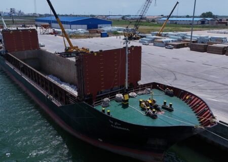 افزایش ۵۳ درصدی تخلیه و بارگیری و جهش صادرات و ترانزیت سوخت