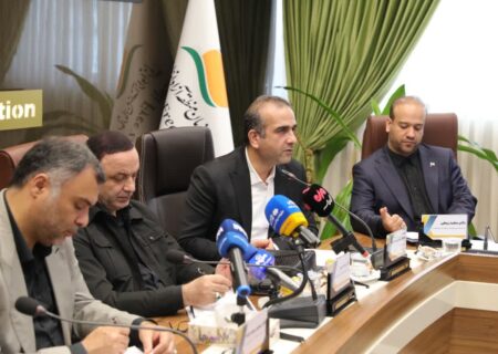 سرمایه گذاری داخلی و خارجی جذب شده طی ۱۱ ماهه ۱۴۰۴، برابر با ۵۶ همت و ۴۰ میلیون یورو می باشد