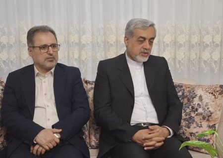 معلمان شهید، الگوی تربیت صحیح برای نسل آینده هستند