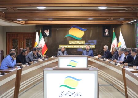 در نشست مشترک منطقه آزاد انزلی و اعضای منطقه آزاد انزلی سکوی تأمین تجهیزات نوین صنعت برق