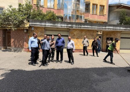 بازدید میدانی شهردار رشت از معابر منطقه یک؛ دستور اجرایی برای بهسازی و روکش آسفالت صادر شد